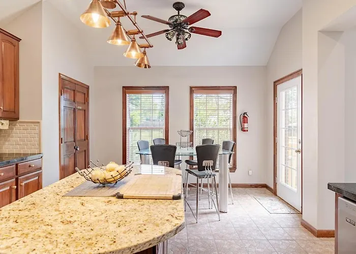 Villa Nirav Winston-Salem